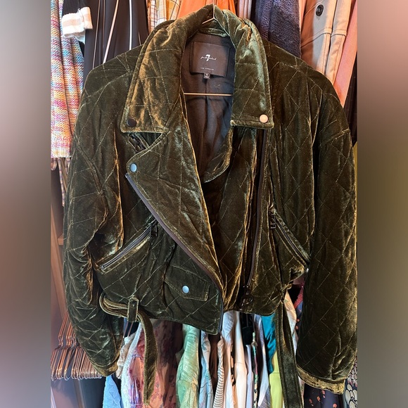 Velvet Cropped Jacket - Picture 5 of 8